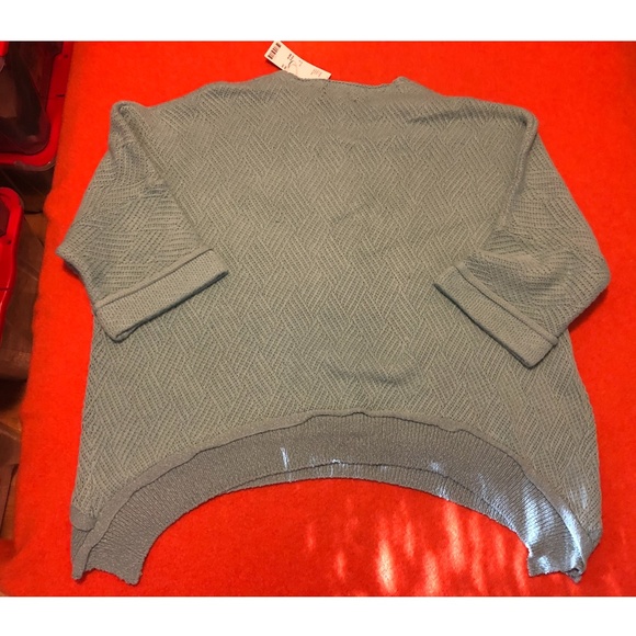 Urban Outfitters Tilda blue oversized sweater NWT - Picture 9 of 9